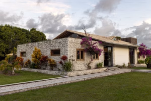 Luxury villa for sale in Mallorca with sea views and modern architecture